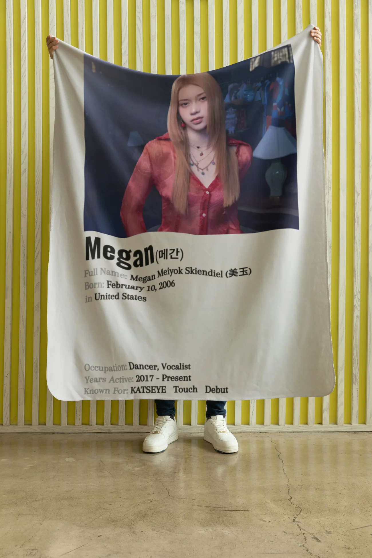 Katseye Megan Blanket